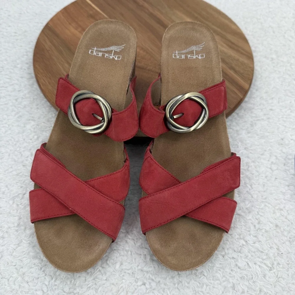 Dansko Susie Milled Nubuck Sandal Womens 8.5 Red Leather Strappy‎ Wedge Comfort